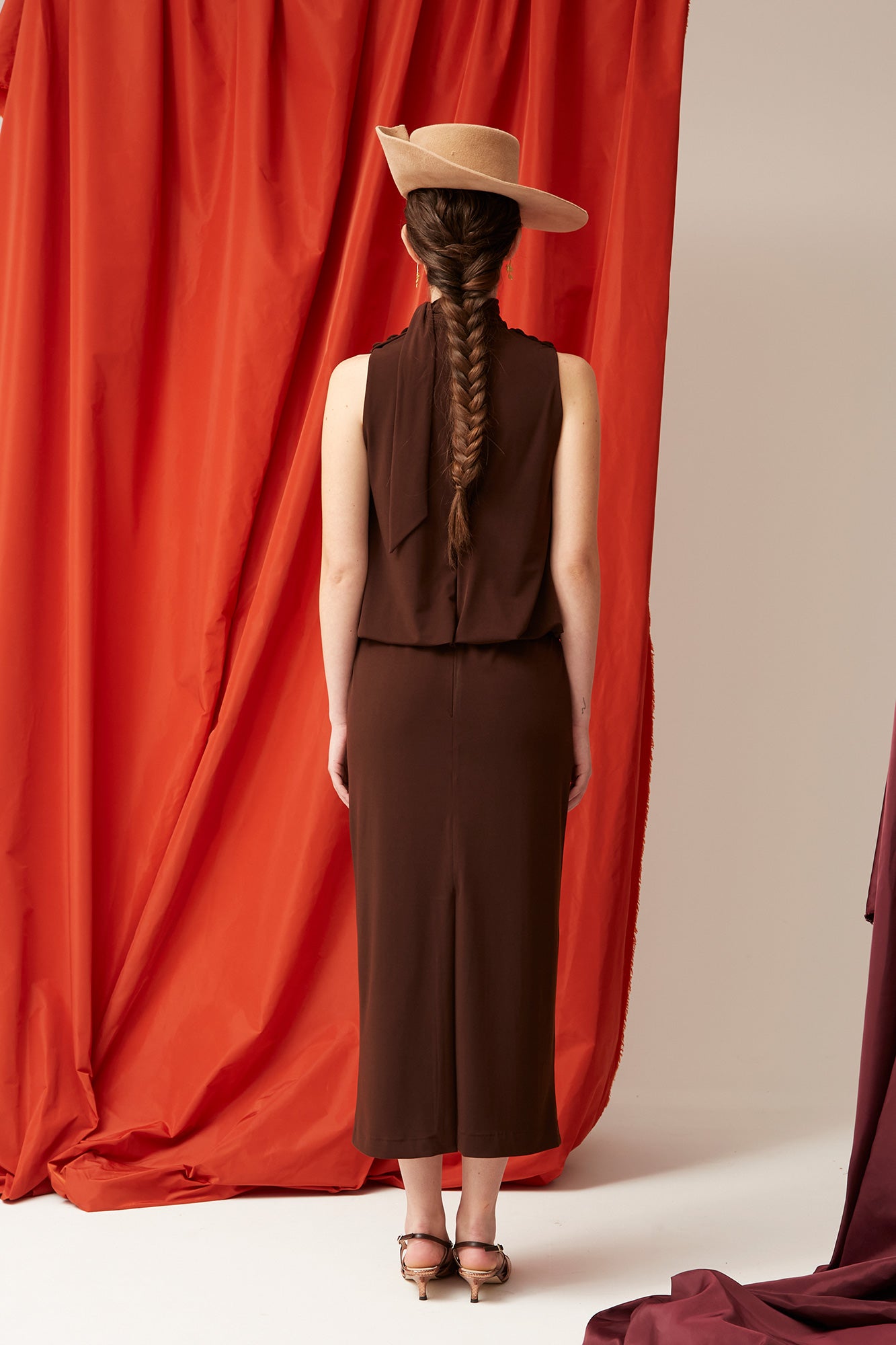 VESTIDO ANICETAMARRON