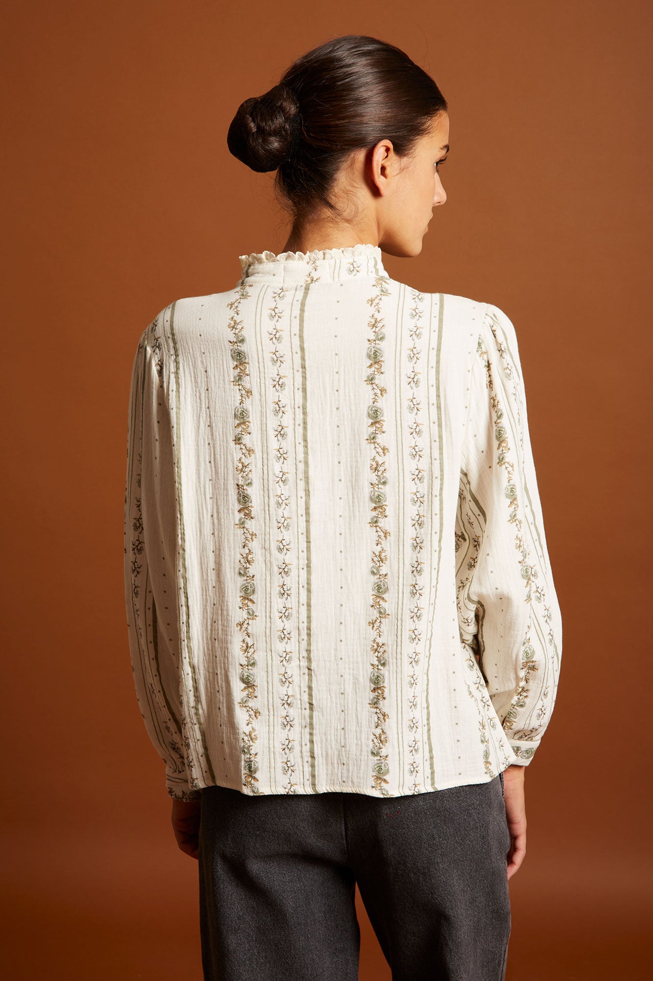 BLUSA LOUISECRUDO