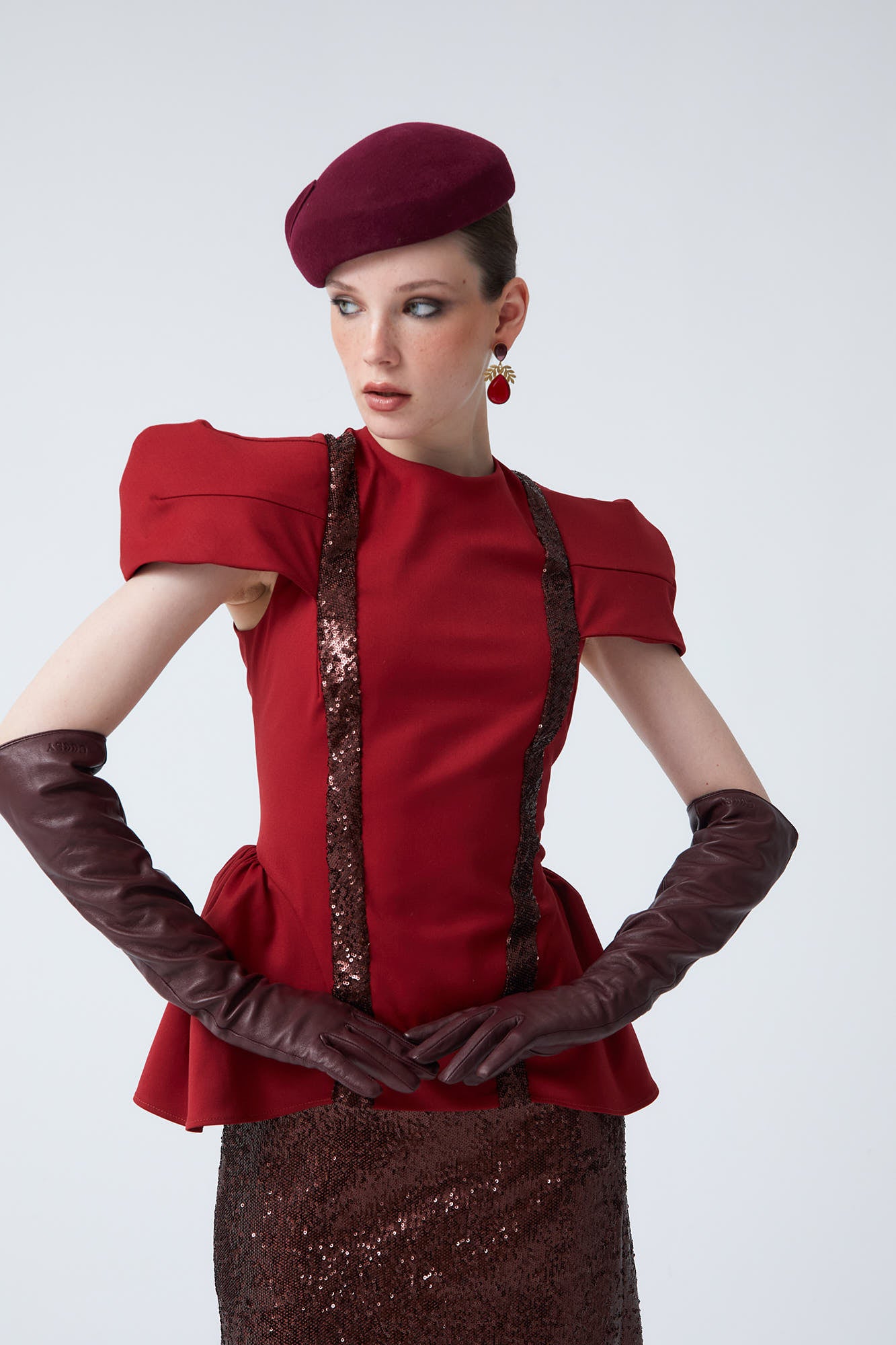 RED ANE TOP