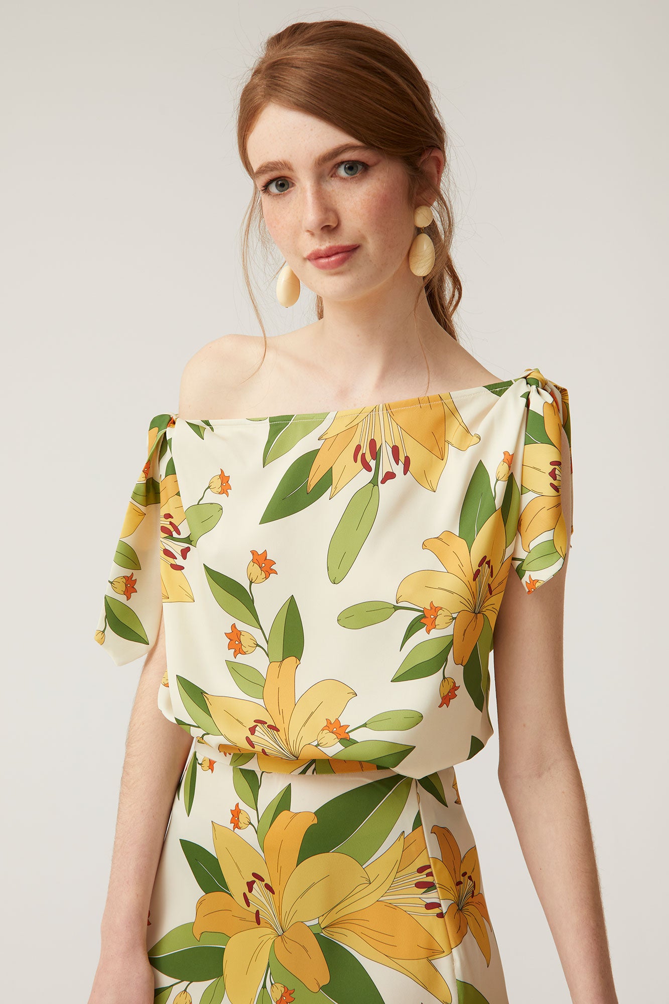 DARIA YELLOW TOP