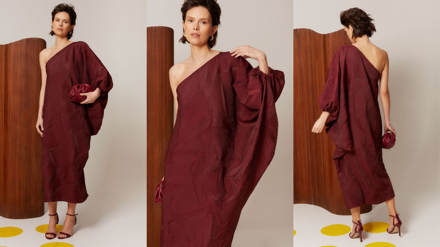 Coosy se posiciona entre las tendencias de vestidos asimétricos del verano