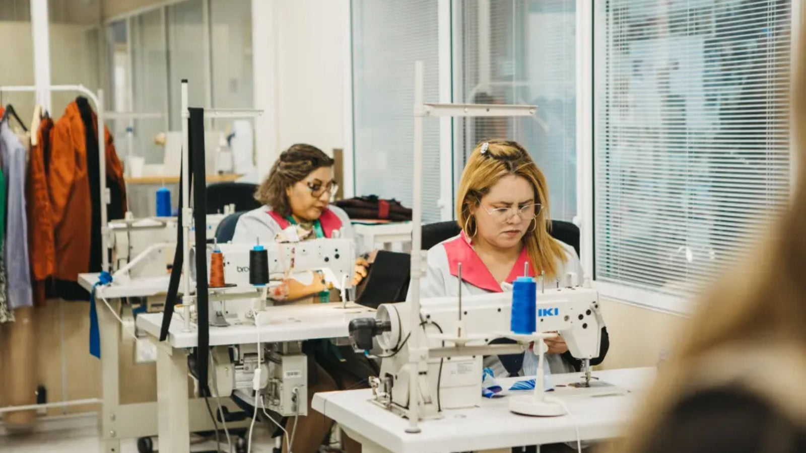 Coosy y APRAMP impulsan una colección solidaria con impacto social