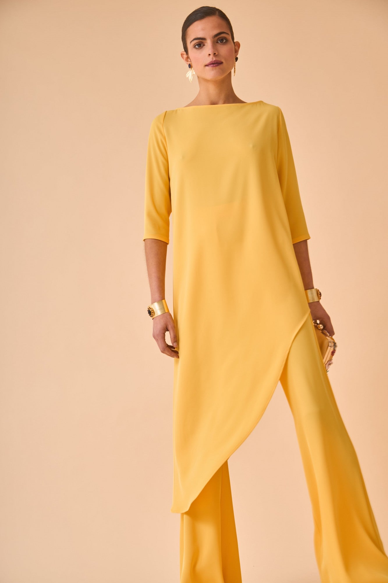 TOP KAVITA AMARILLO