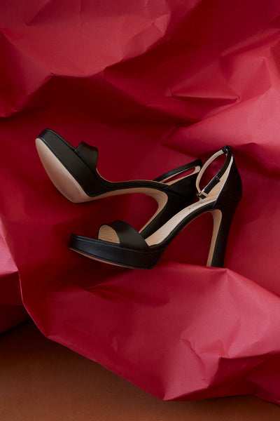 SANDALES À TALONS NOIRS