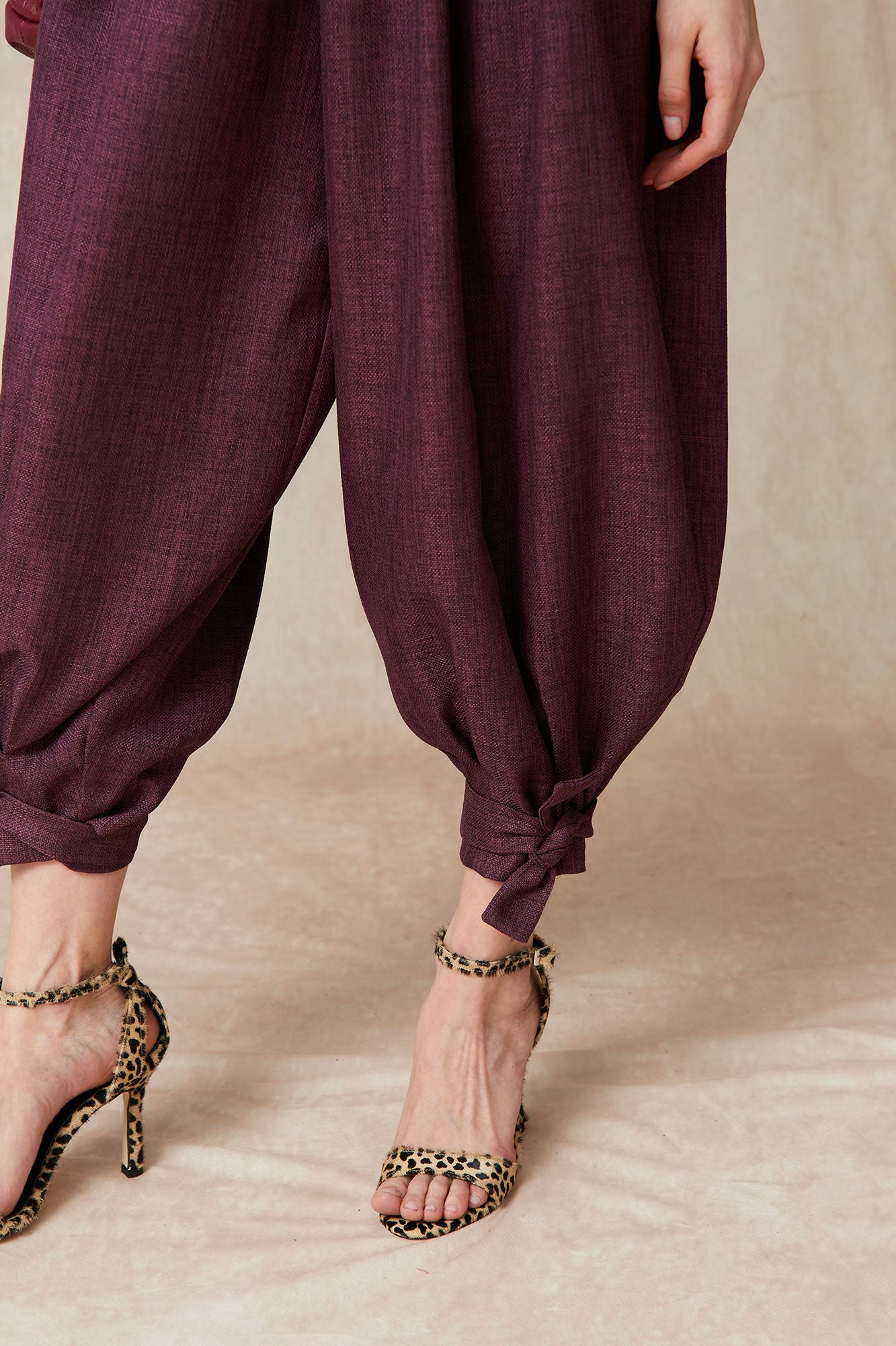 PANTALON BRUNO MORADO