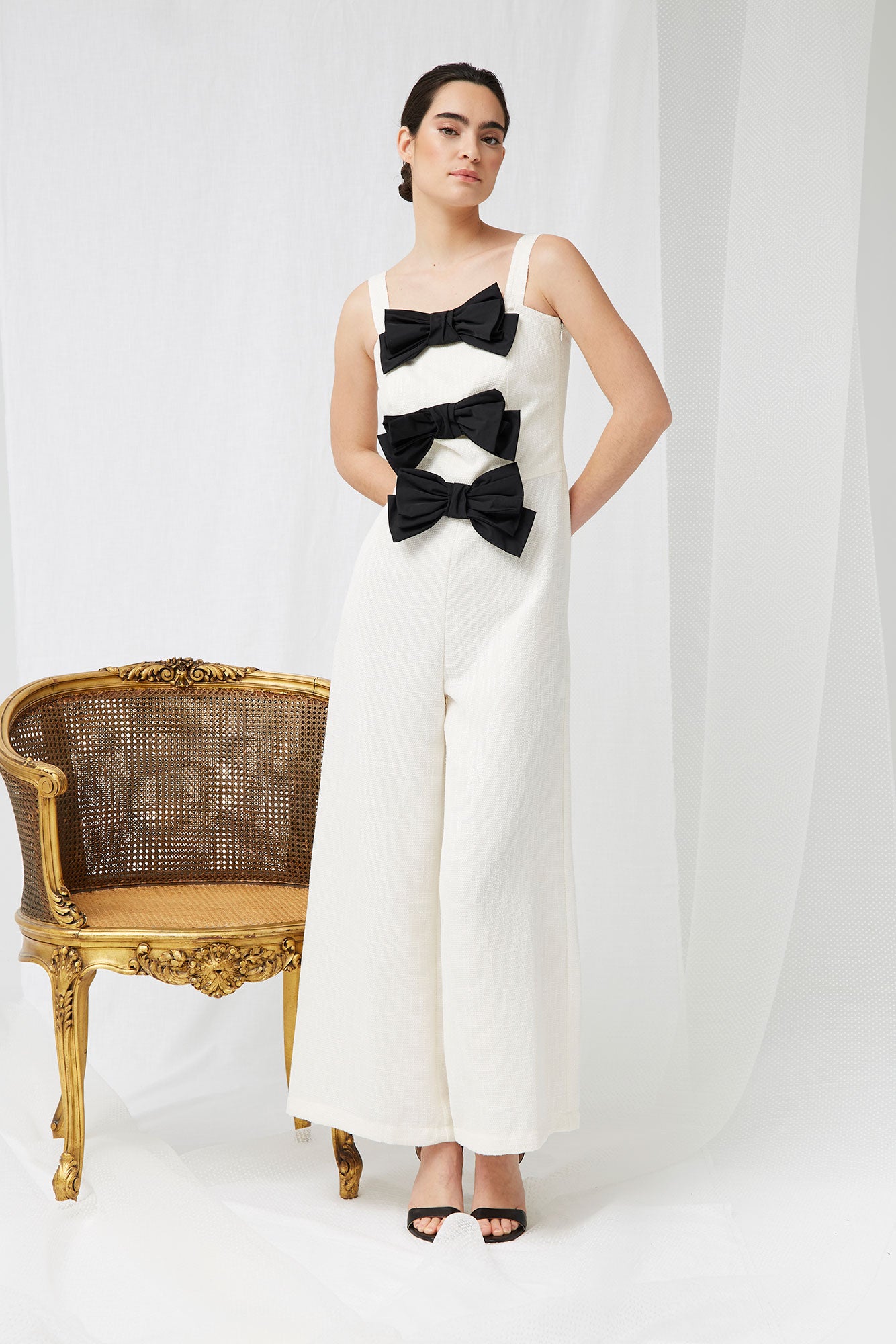 MONO GABRIELA BLANCO