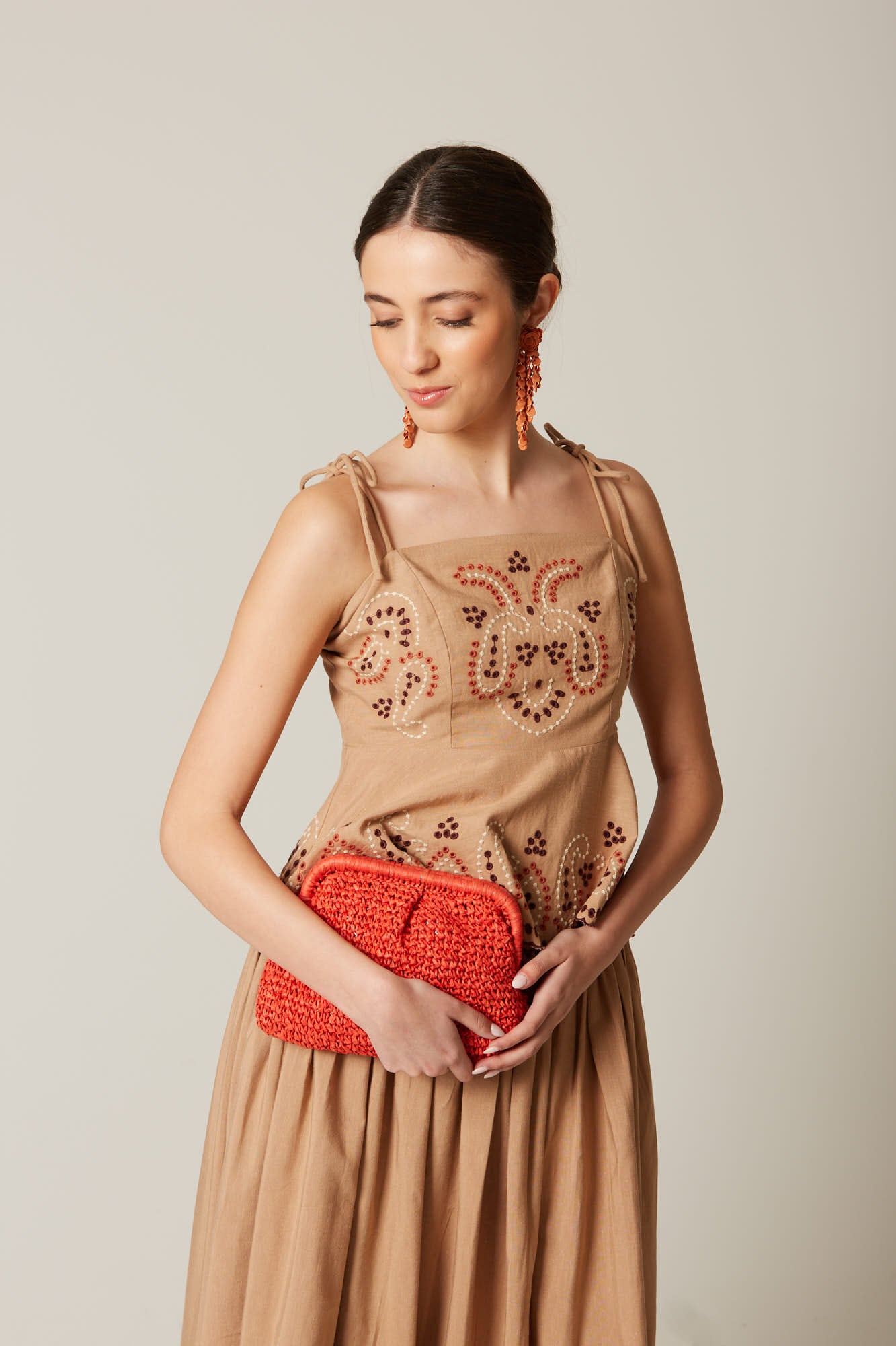 BEIGE AMARETTO DE HAUT