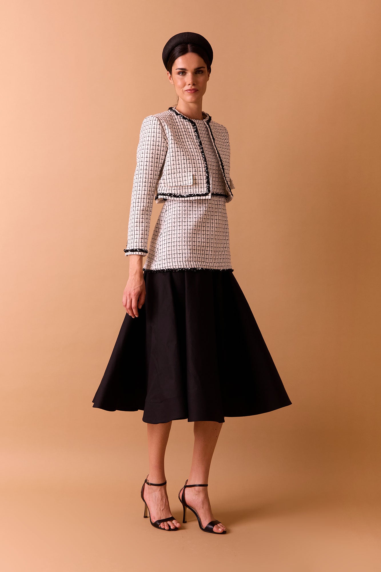 VESTIDO NENÚFAR BRANCO/PRETO