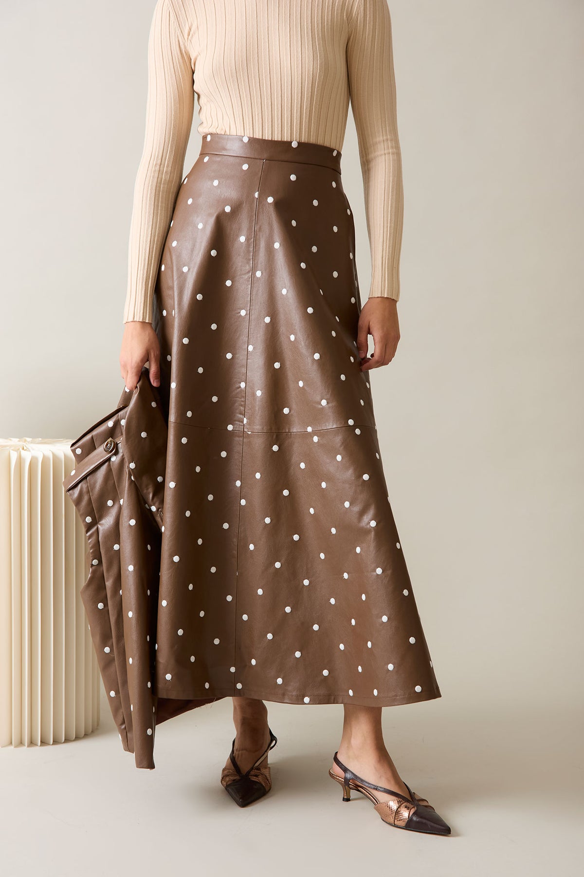 FALDA ZAHARA MARRON