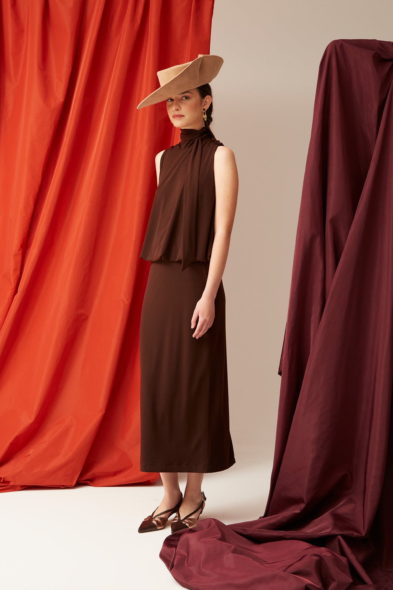 VESTIDO ANICETAMARRON 