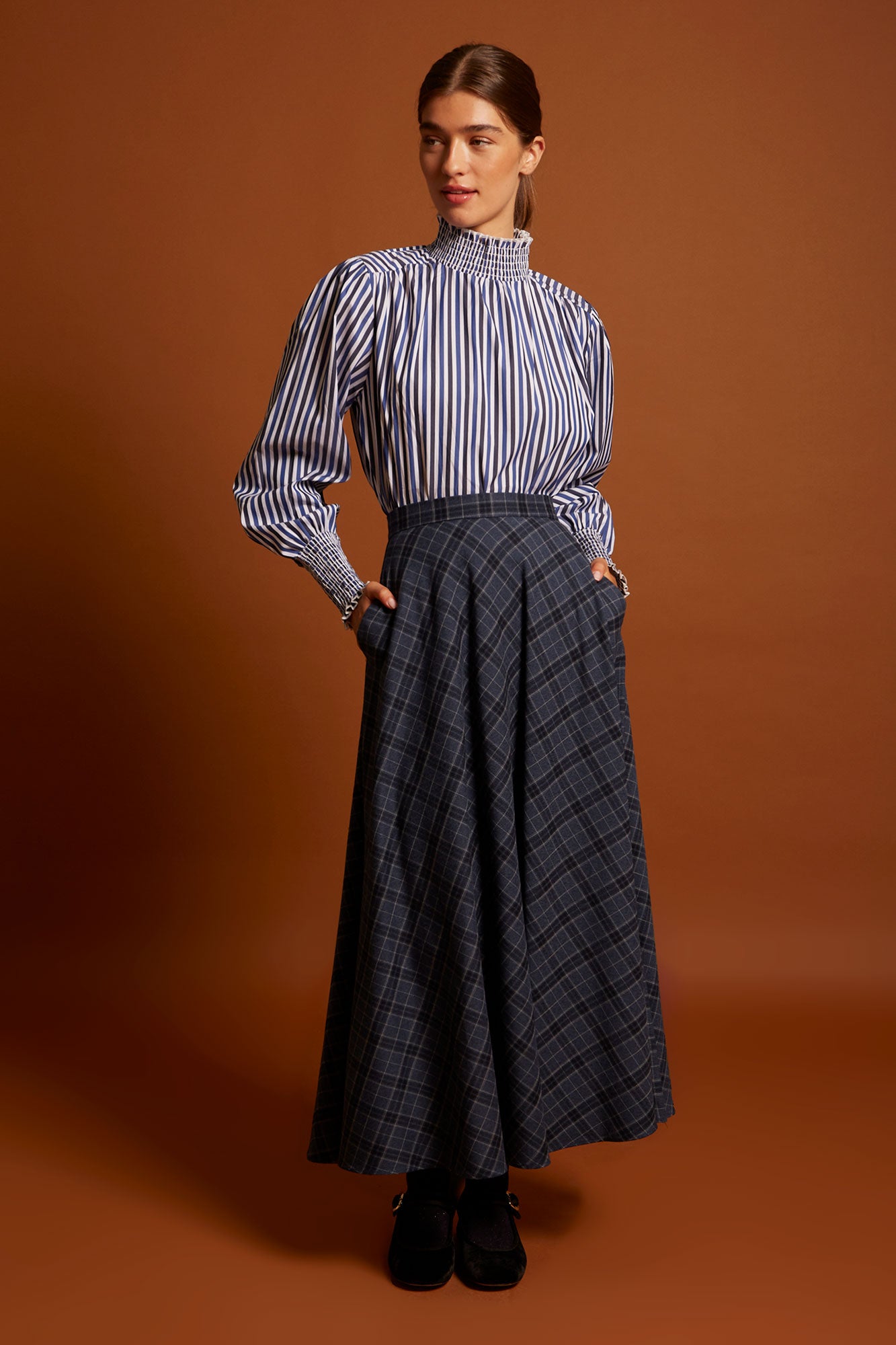 FALDA AKITAMARINO 