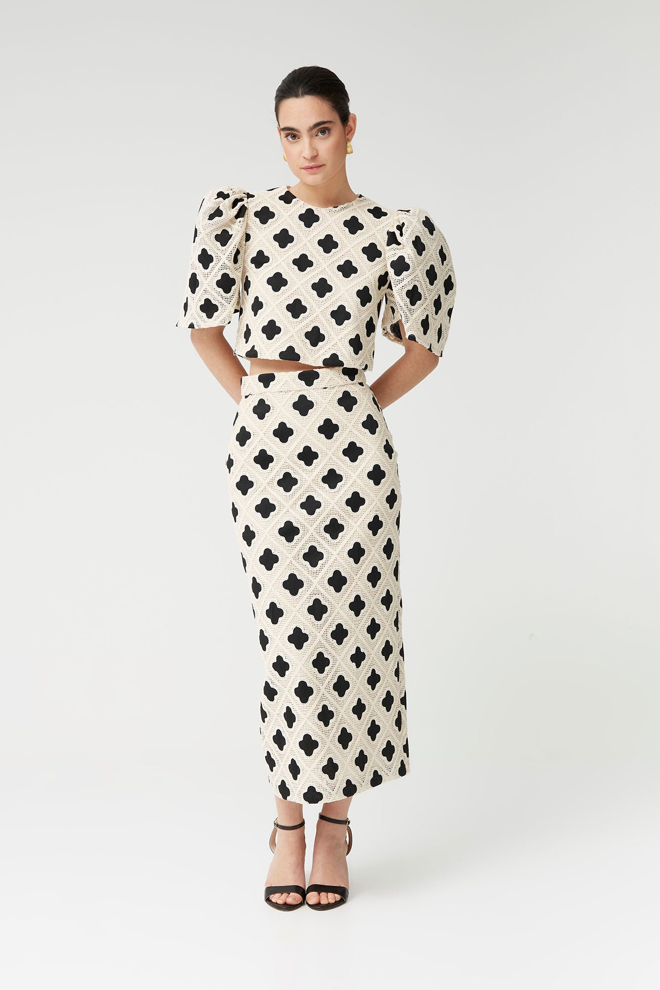 TOP ANNACHIARACRUDO/NEGRO 