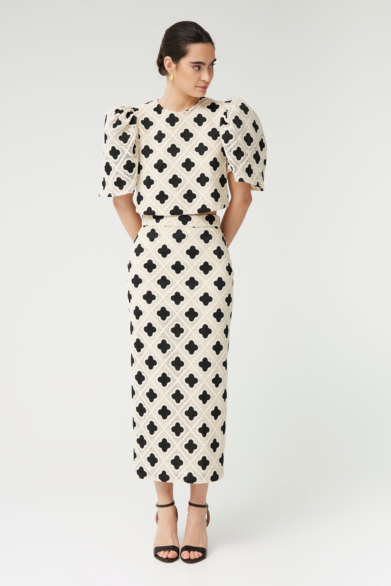 TOP ANNACHIARACRUDO/NEGRO 