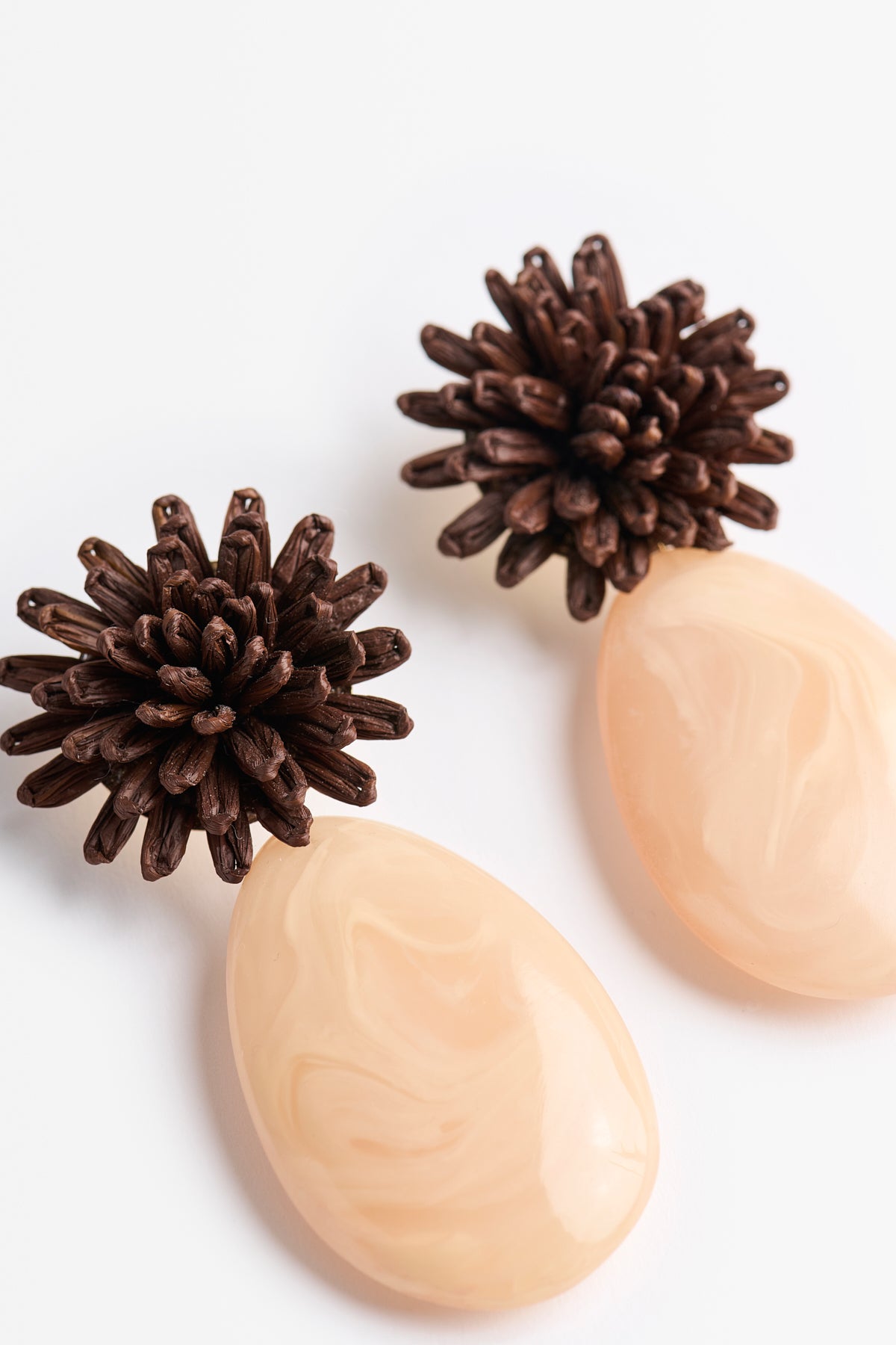 PENDIENTES JUNOBEIGE 