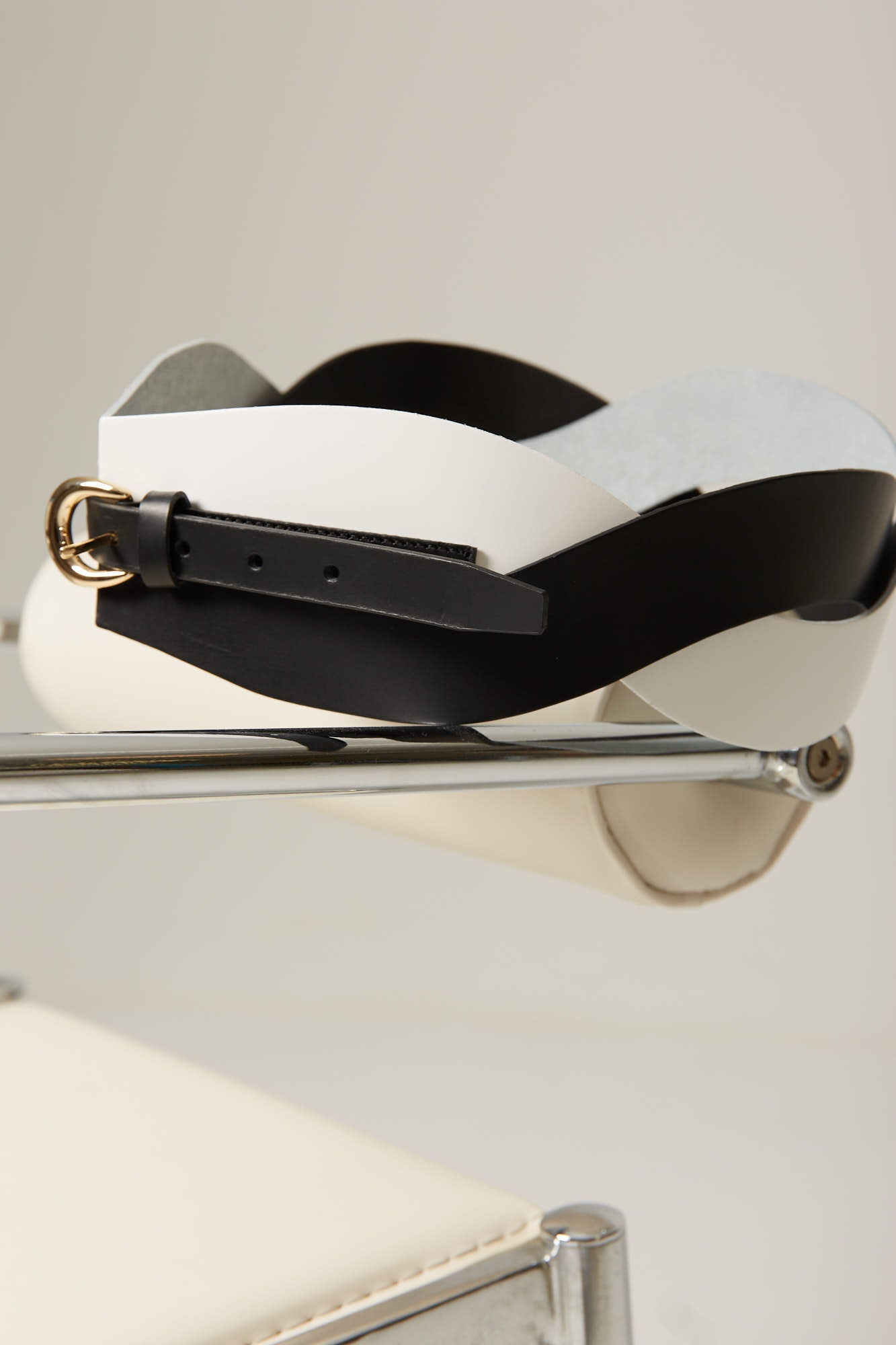 CINTURON TRIBECABLANCO 