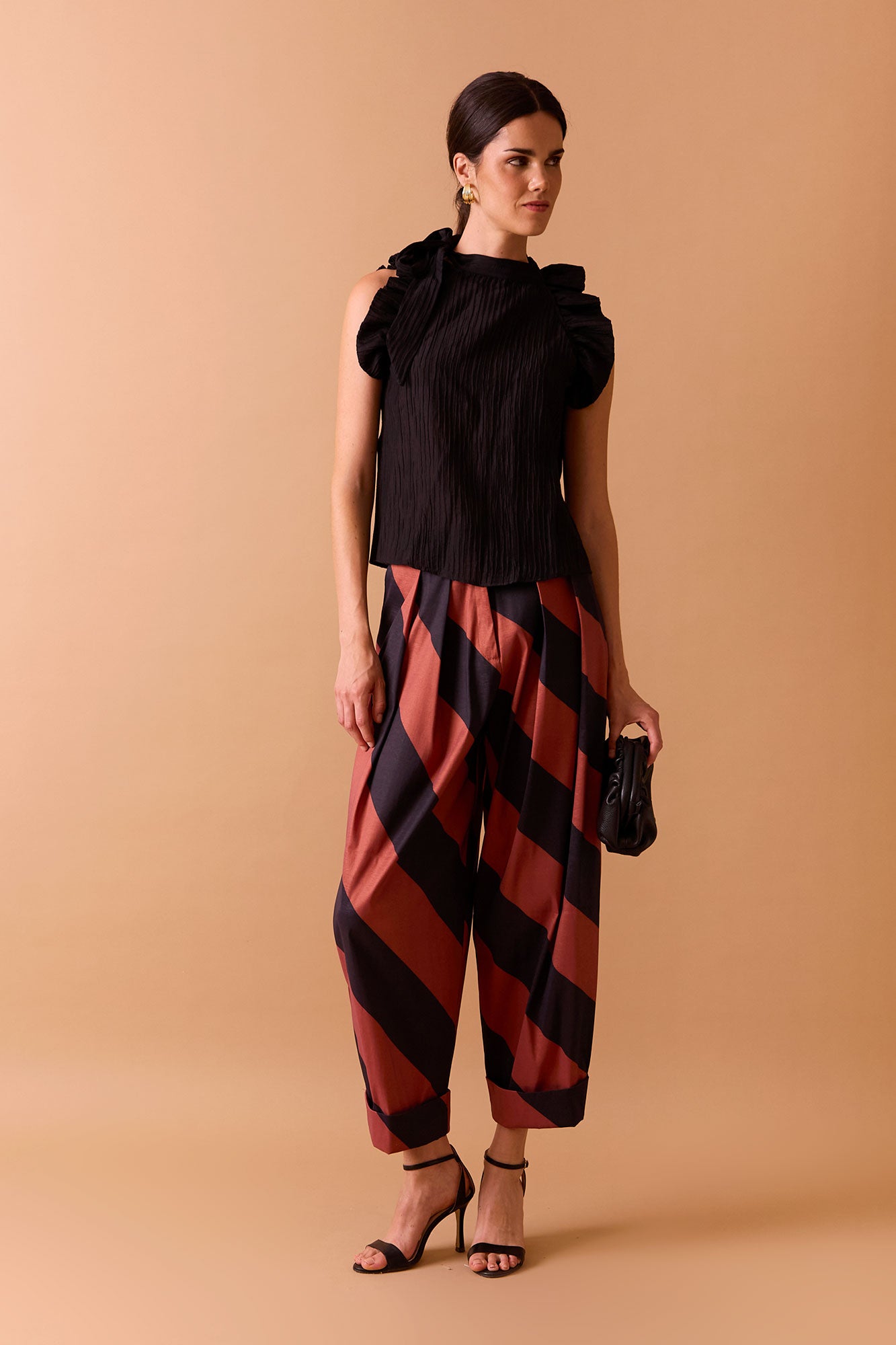 TOP OBSIDIANANEGRO 