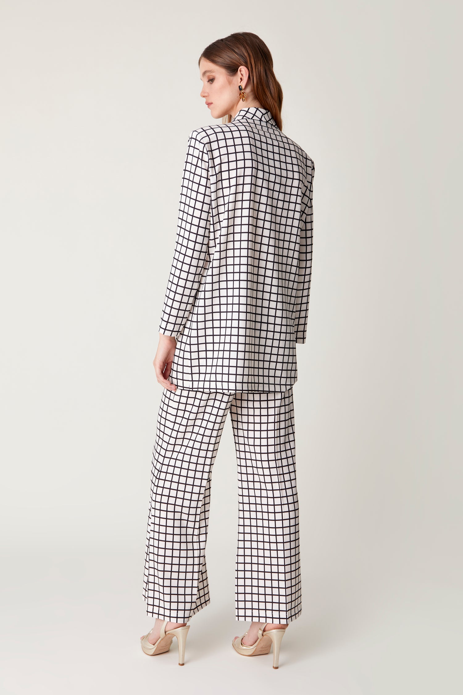 PANTALON NAOCUADROS BLANCOS 