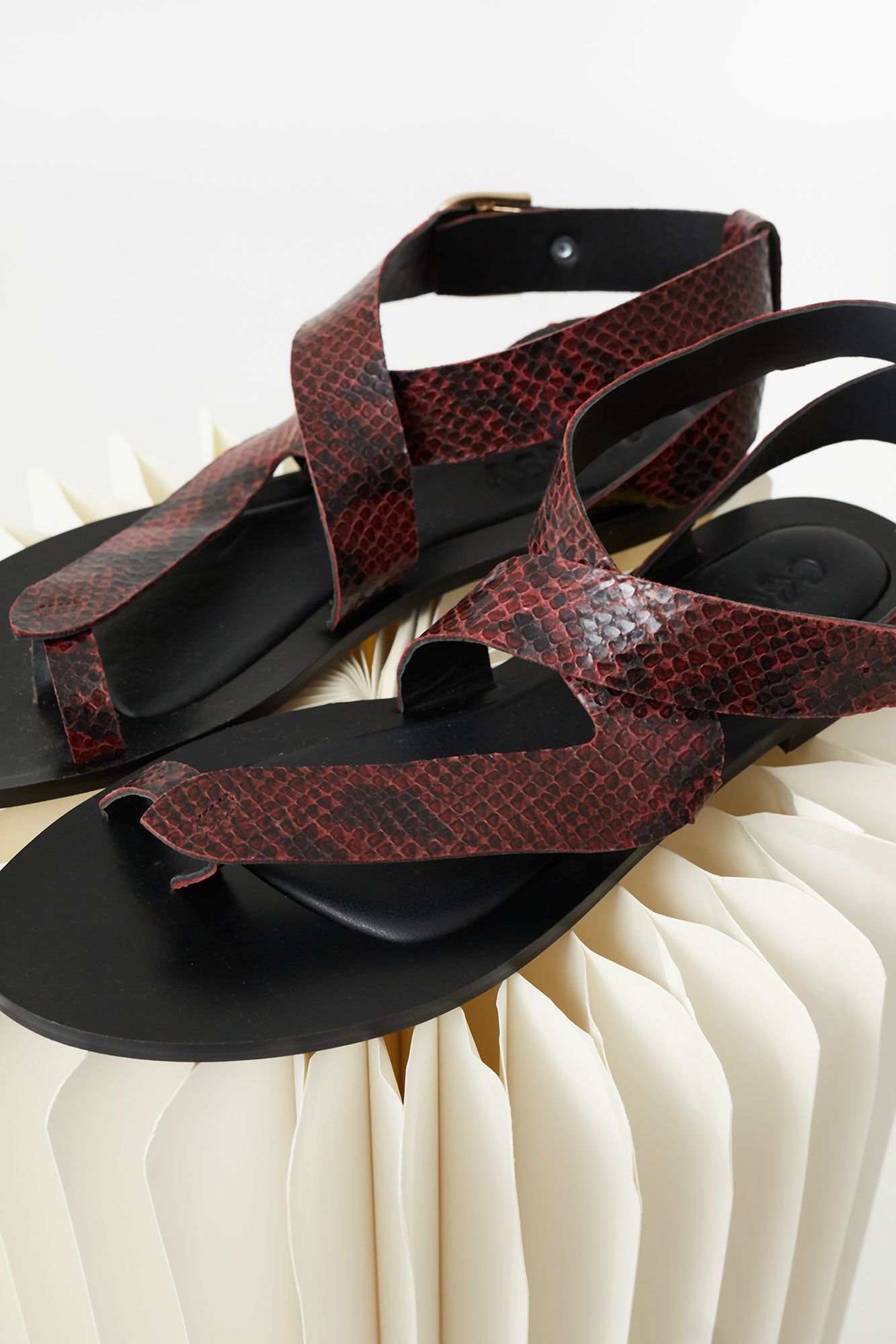SANDALIAS SNAKE BURDEOS
