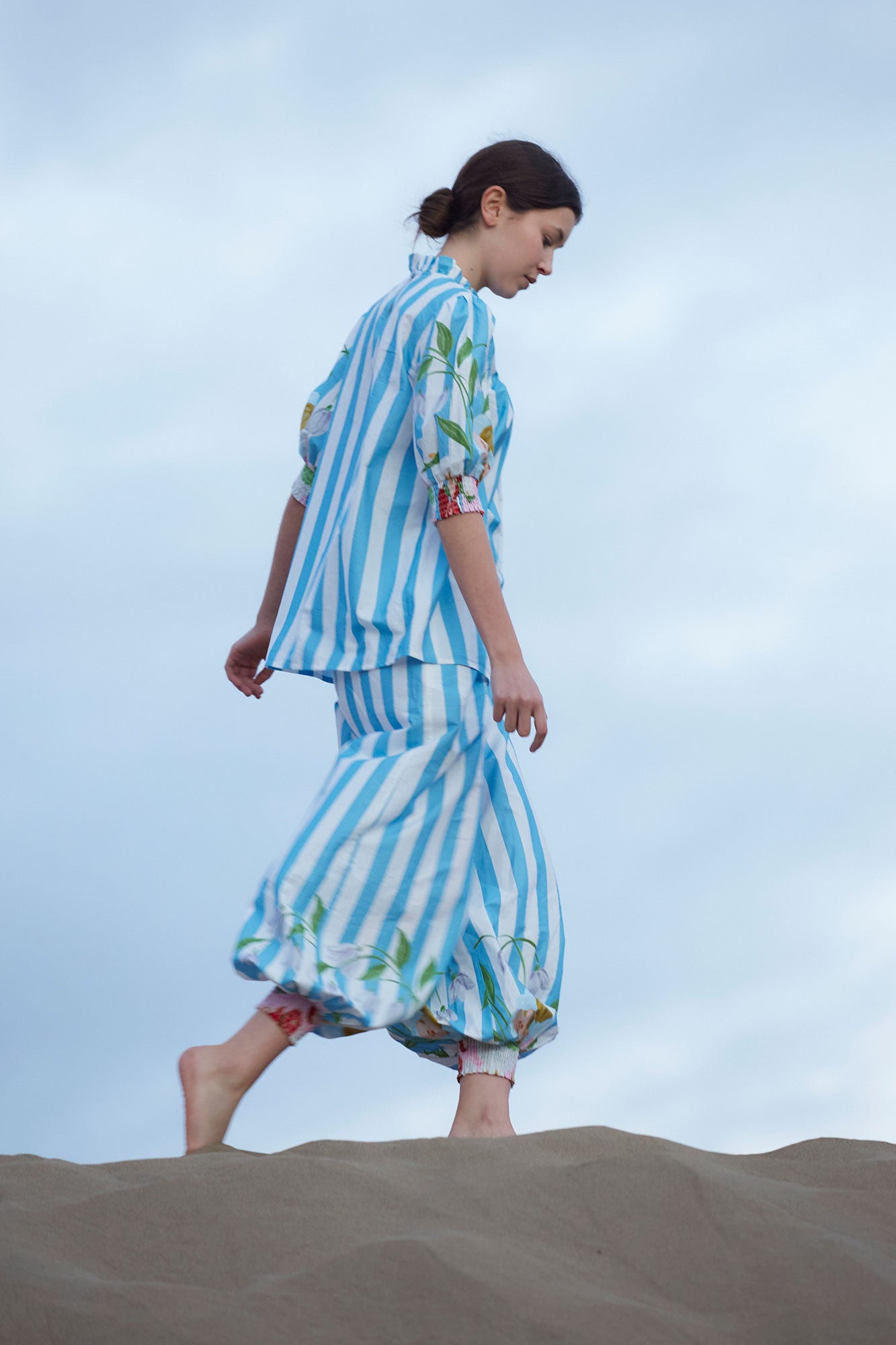 Ensemble bleu Bela