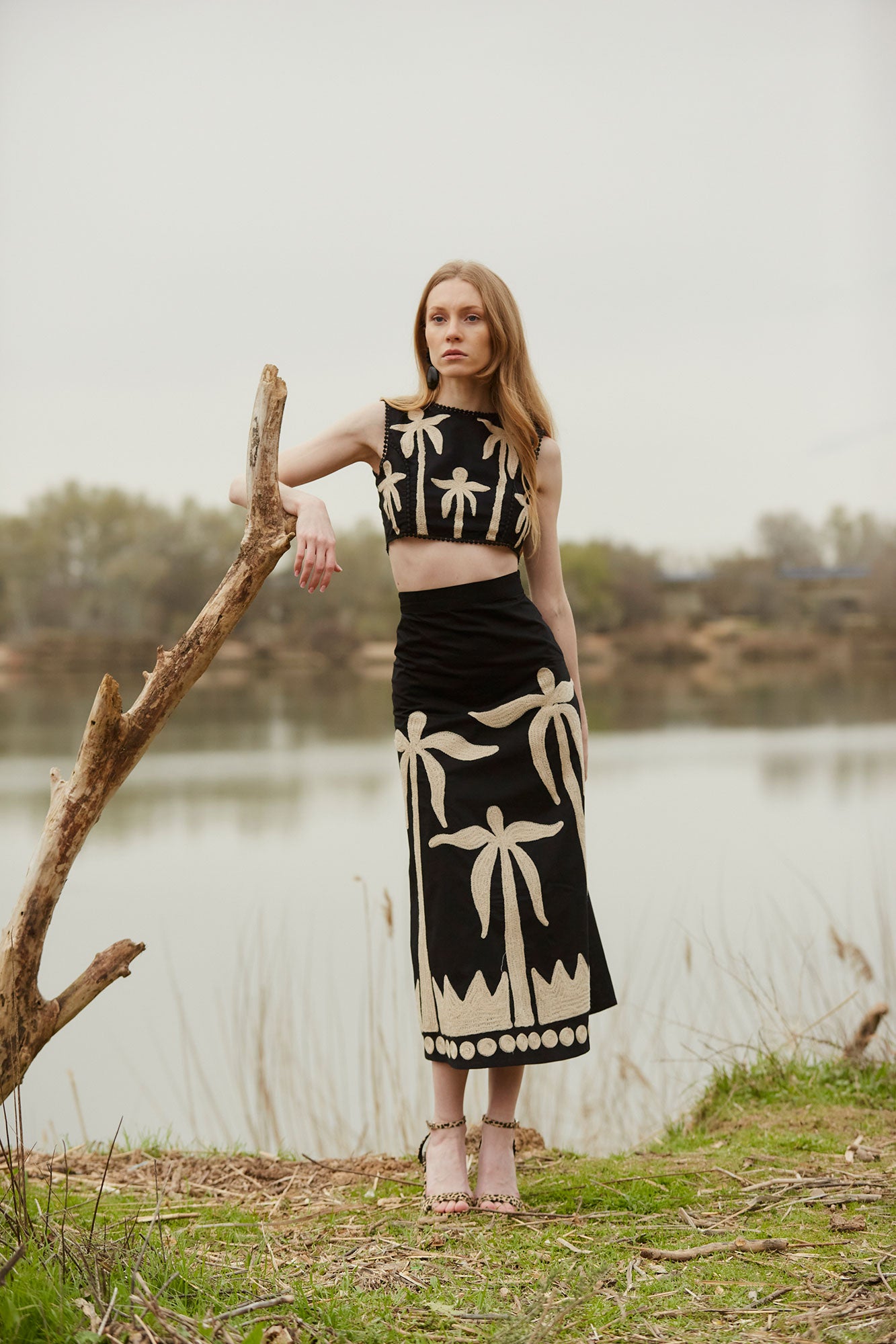 CONJUNTO DALIAS NEGRO