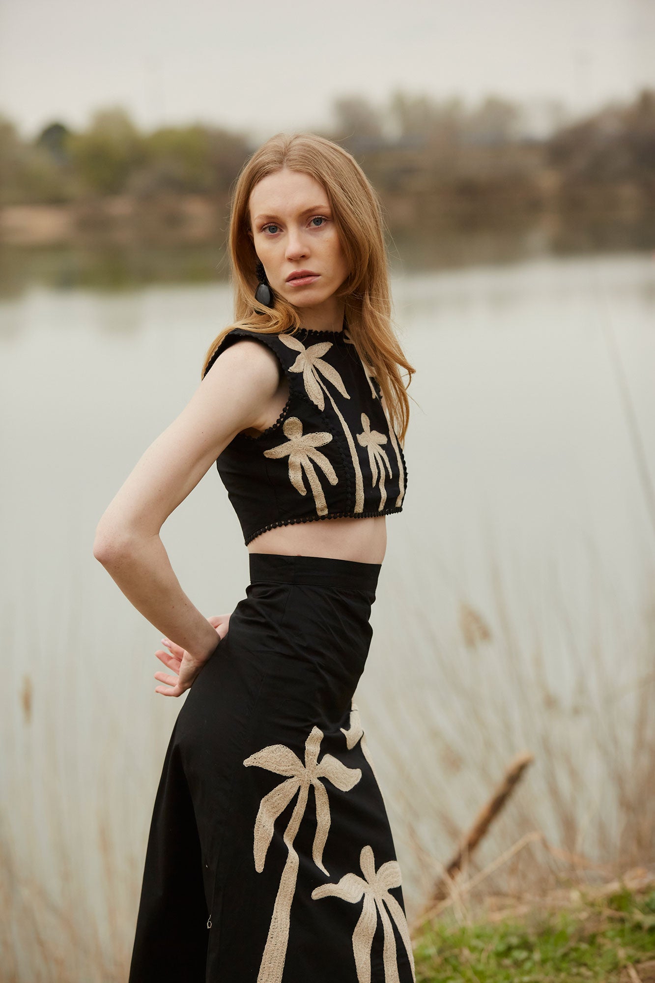 CONJUNTO DALIAS NEGRO