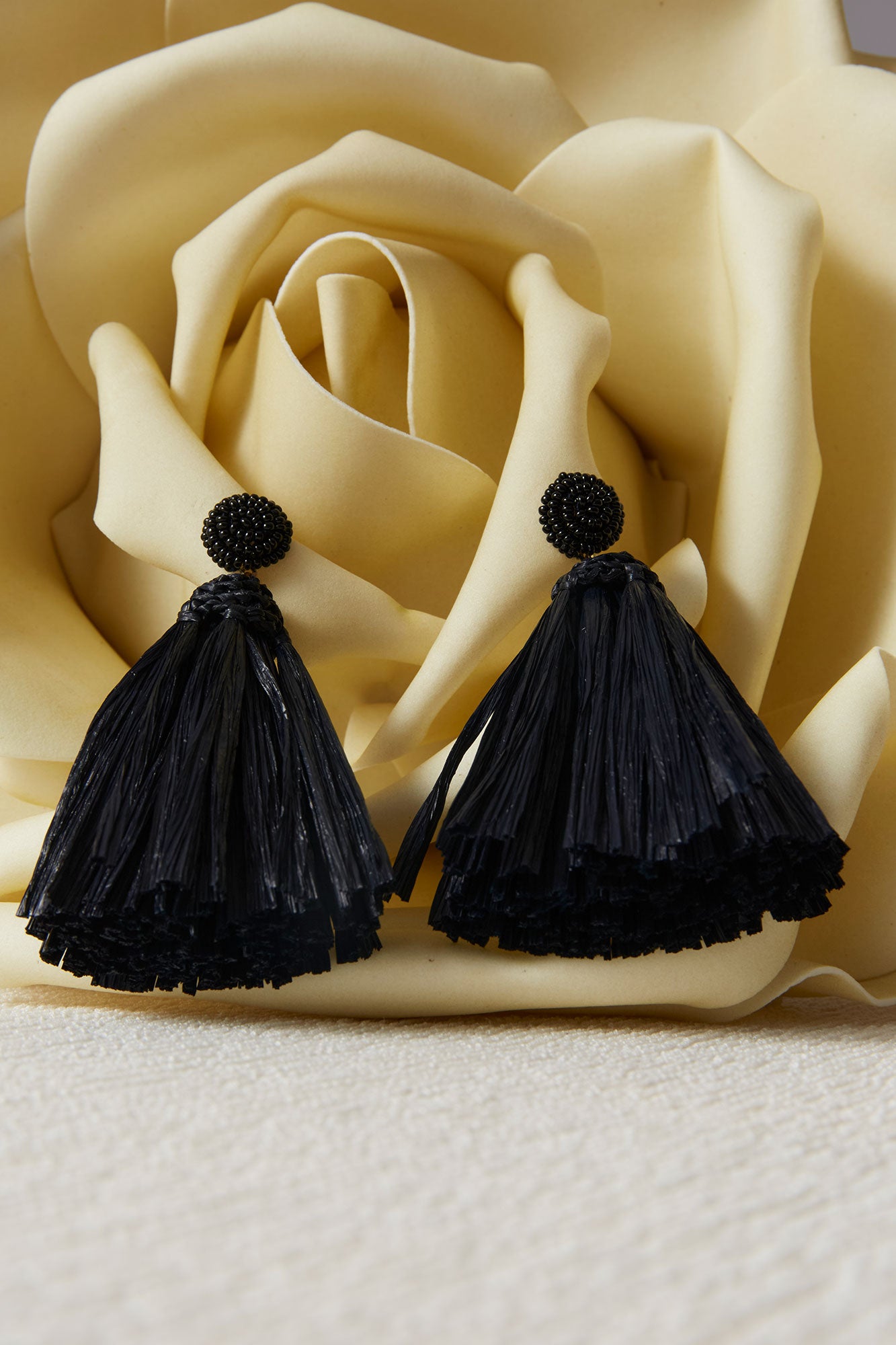 PENDIENTES BORLINA NEGRO
