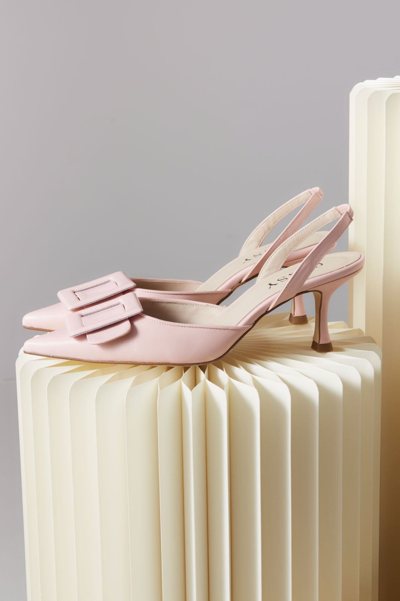 ZAPATO PIEL ROSA