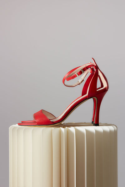 SANDALES EN CUIR ROUGE
