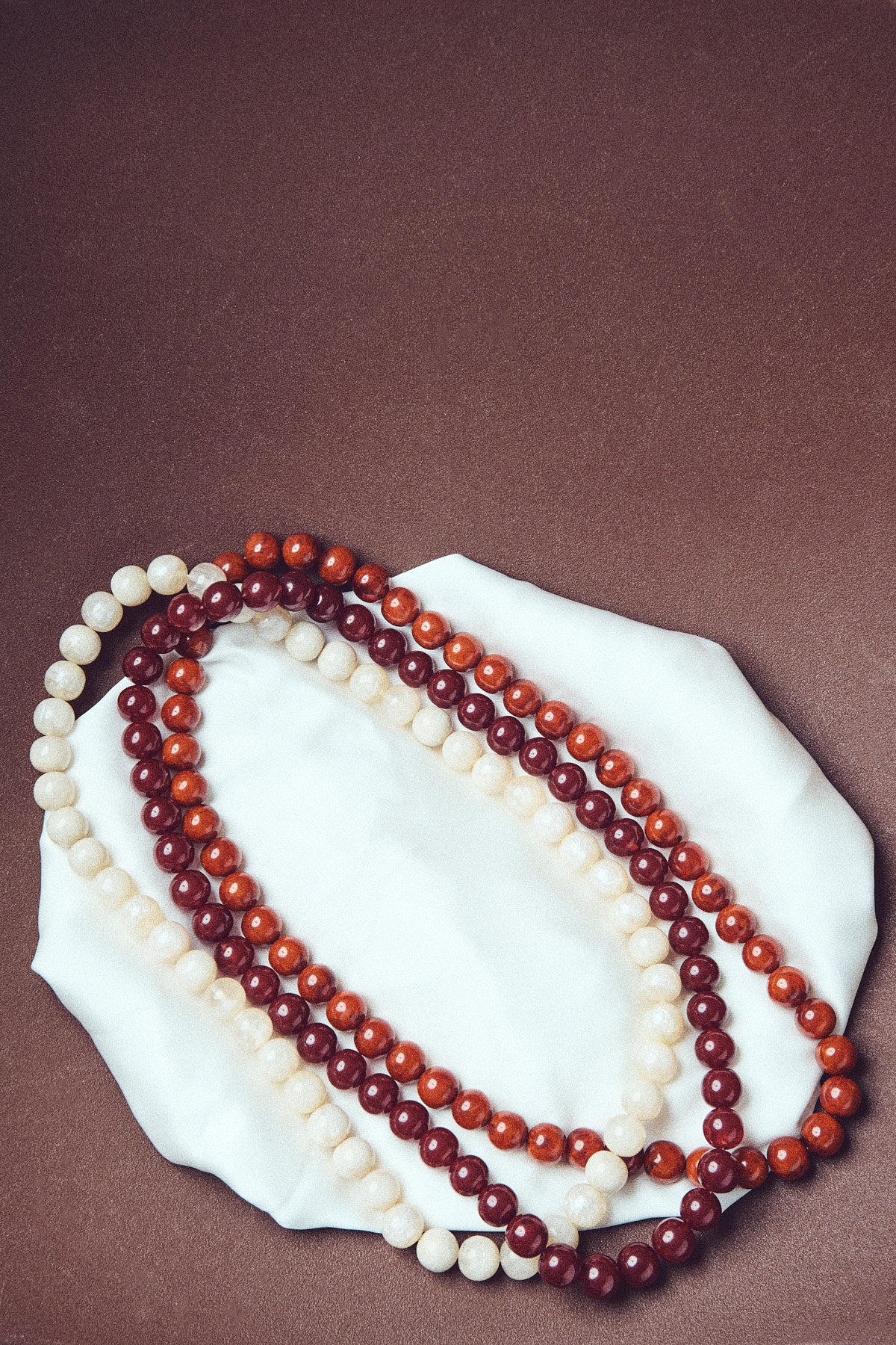 OCHRE GOLDEN NECKLACE