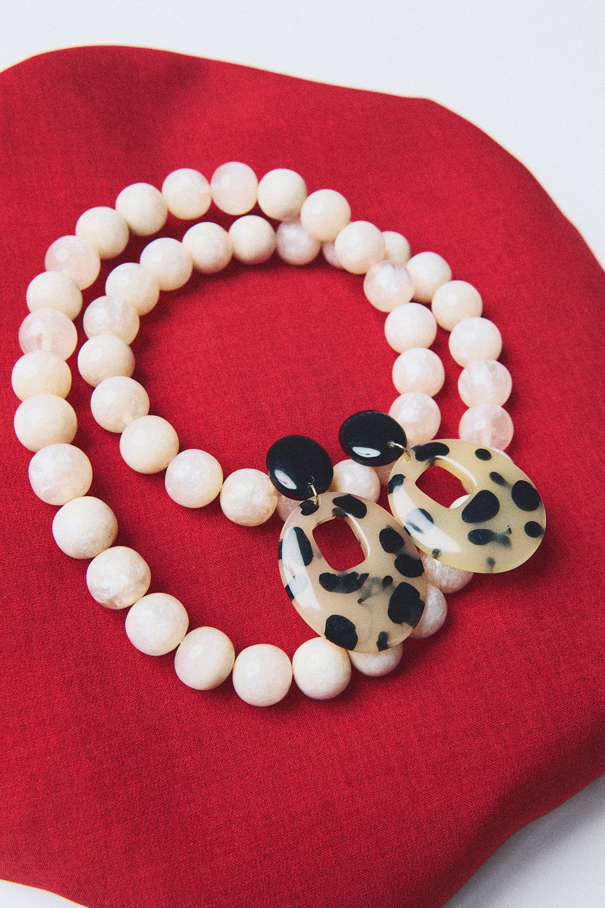 AUREA BEIGE NECKLACE