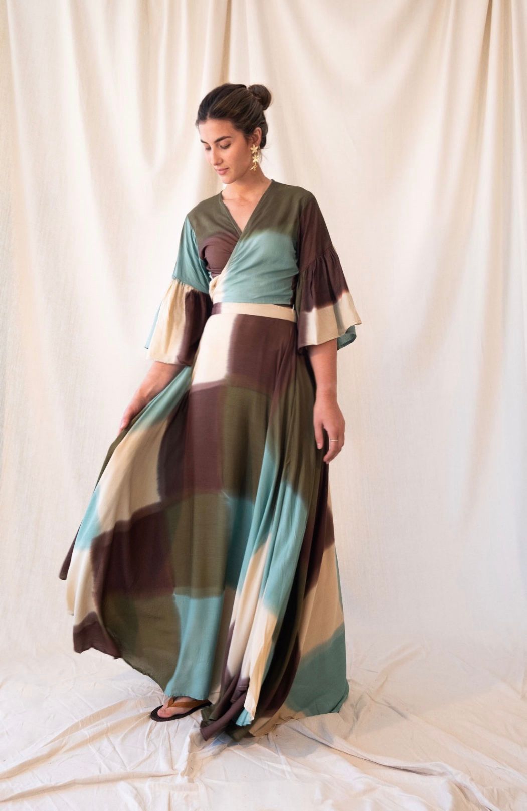ENSEMBLE BLEU MARINE MULTICOLORE
