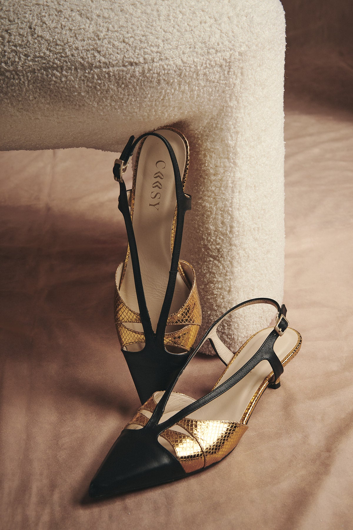 BLACK MINI HEEL SHOE