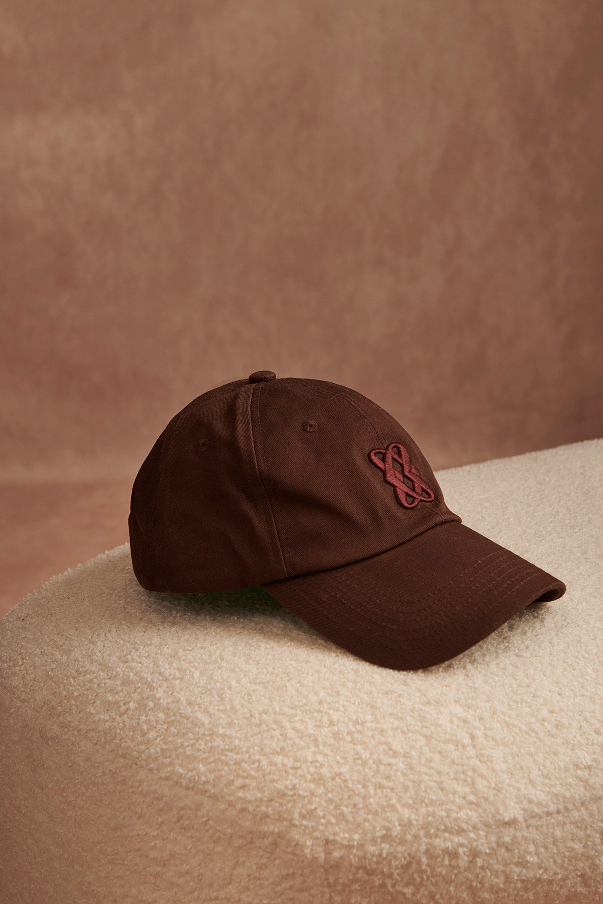 GORRA LOGO MARRON