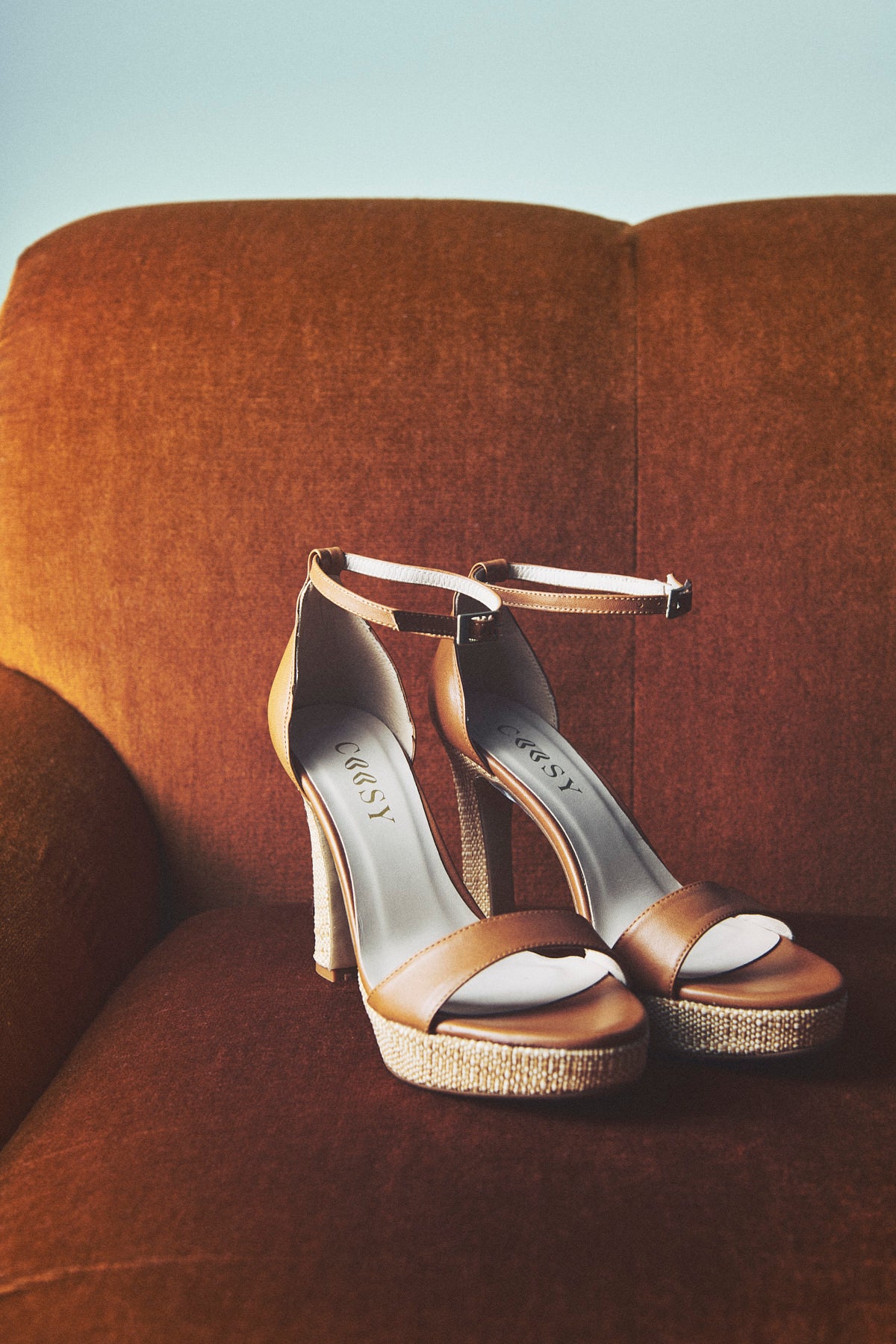 SANDÁLIAS DE SALTO ALTO TOSTADAS