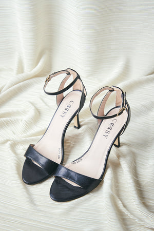 BLACK LEATHER SANDALS