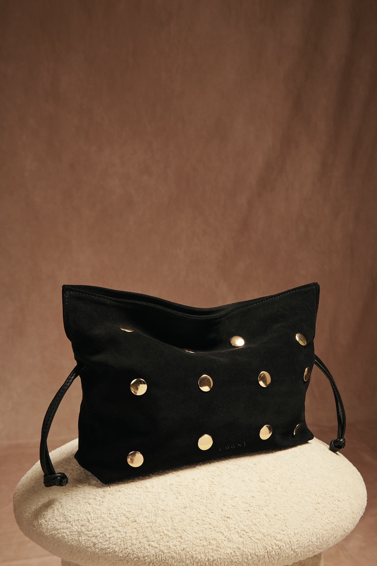 BOLSO SACOTACHAS NEGRO