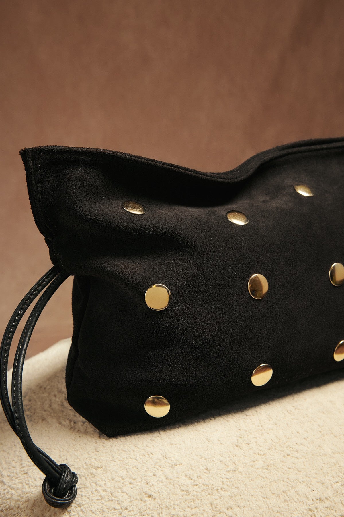 BOLSO SACOTACHAS NEGRO